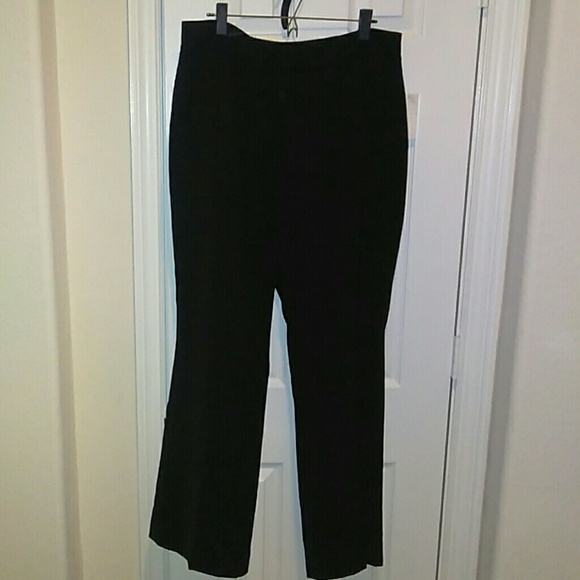 Tahari Arthur s Levine , Size 16 - Picture 7 of 7